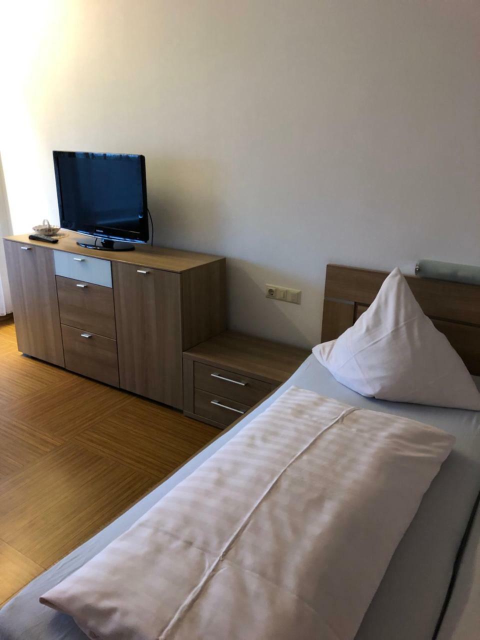 Hotel Cafe Waldeck Wuestenrot Εξωτερικό φωτογραφία
